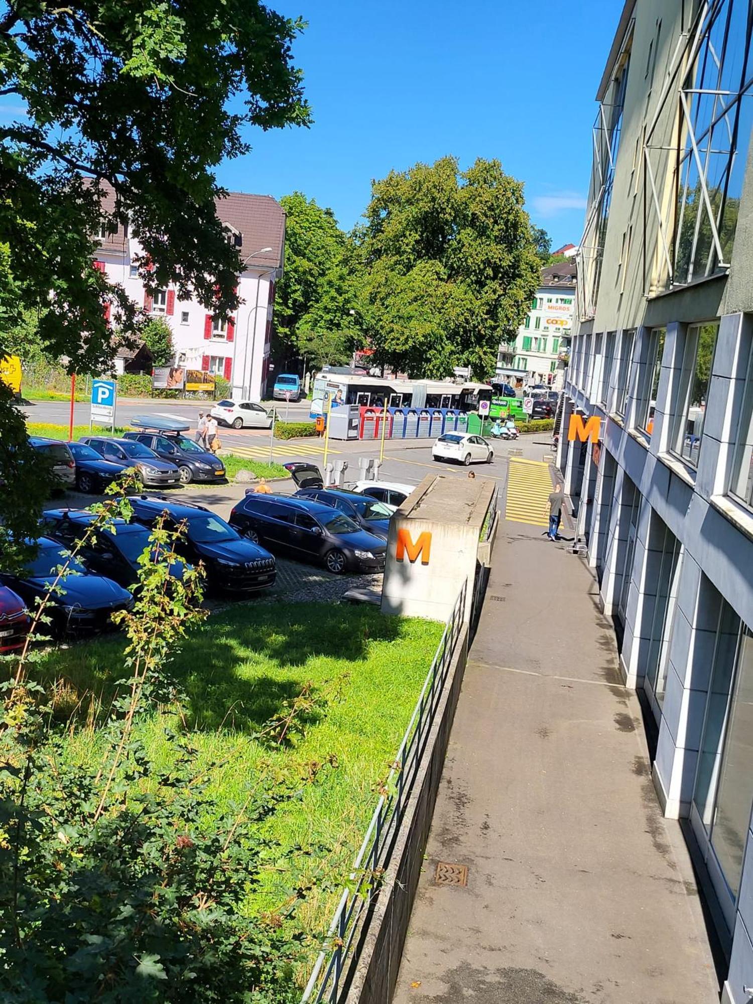 Bastis Central Guesthouse Lucerne City Buitenkant foto