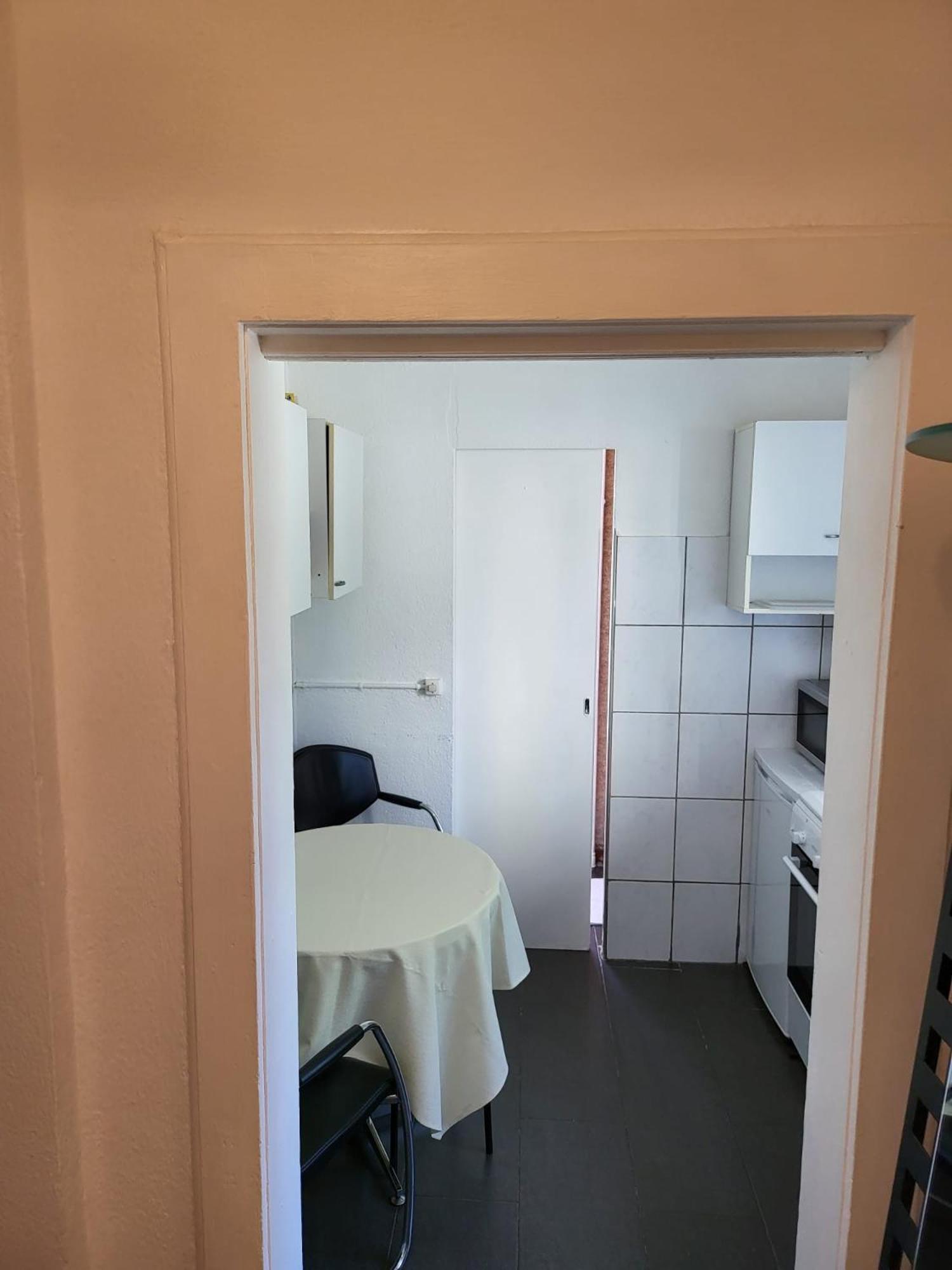 Bastis Central Guesthouse Lucerne City Buitenkant foto