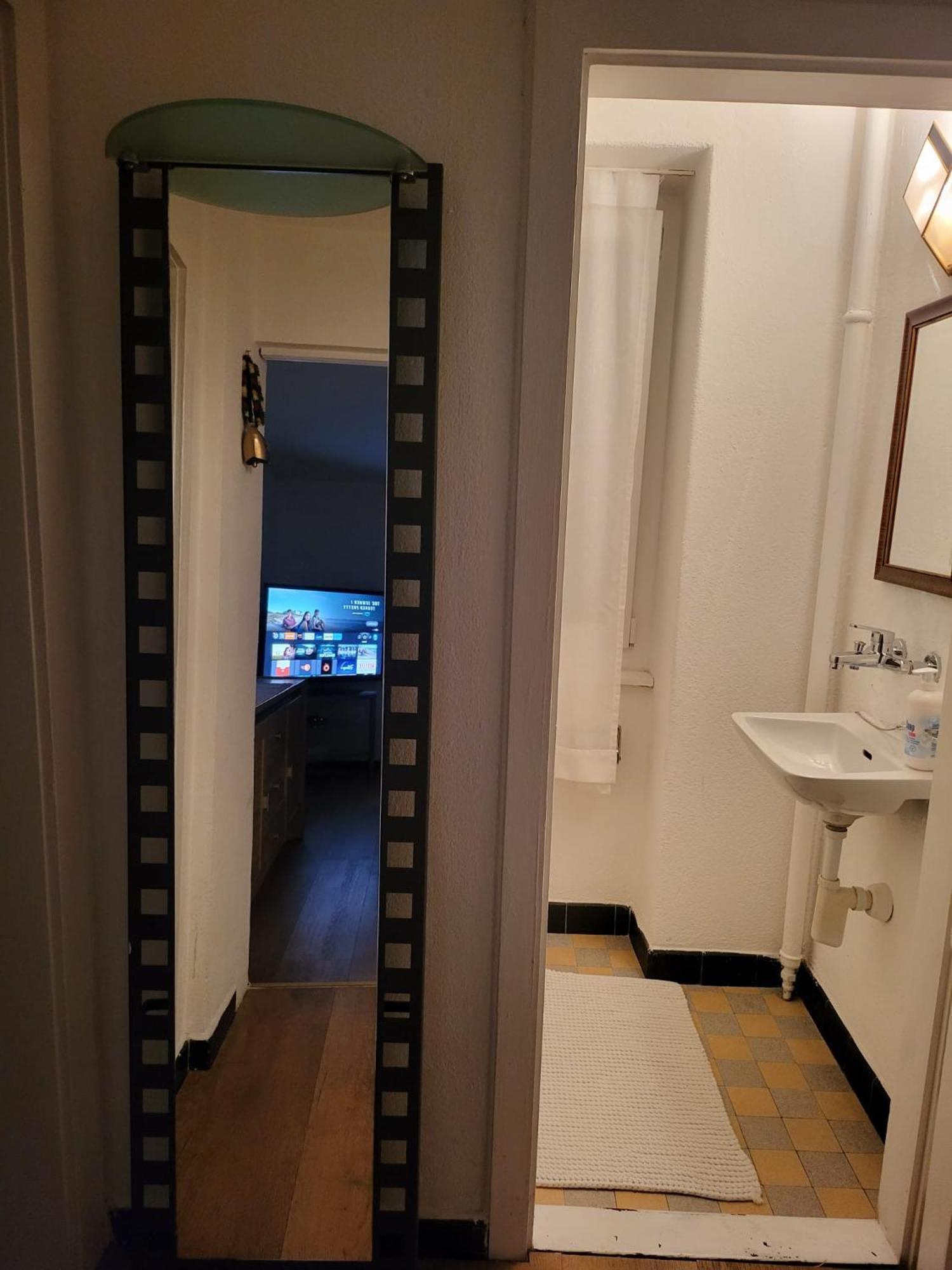Bastis Central Guesthouse Lucerne City Buitenkant foto