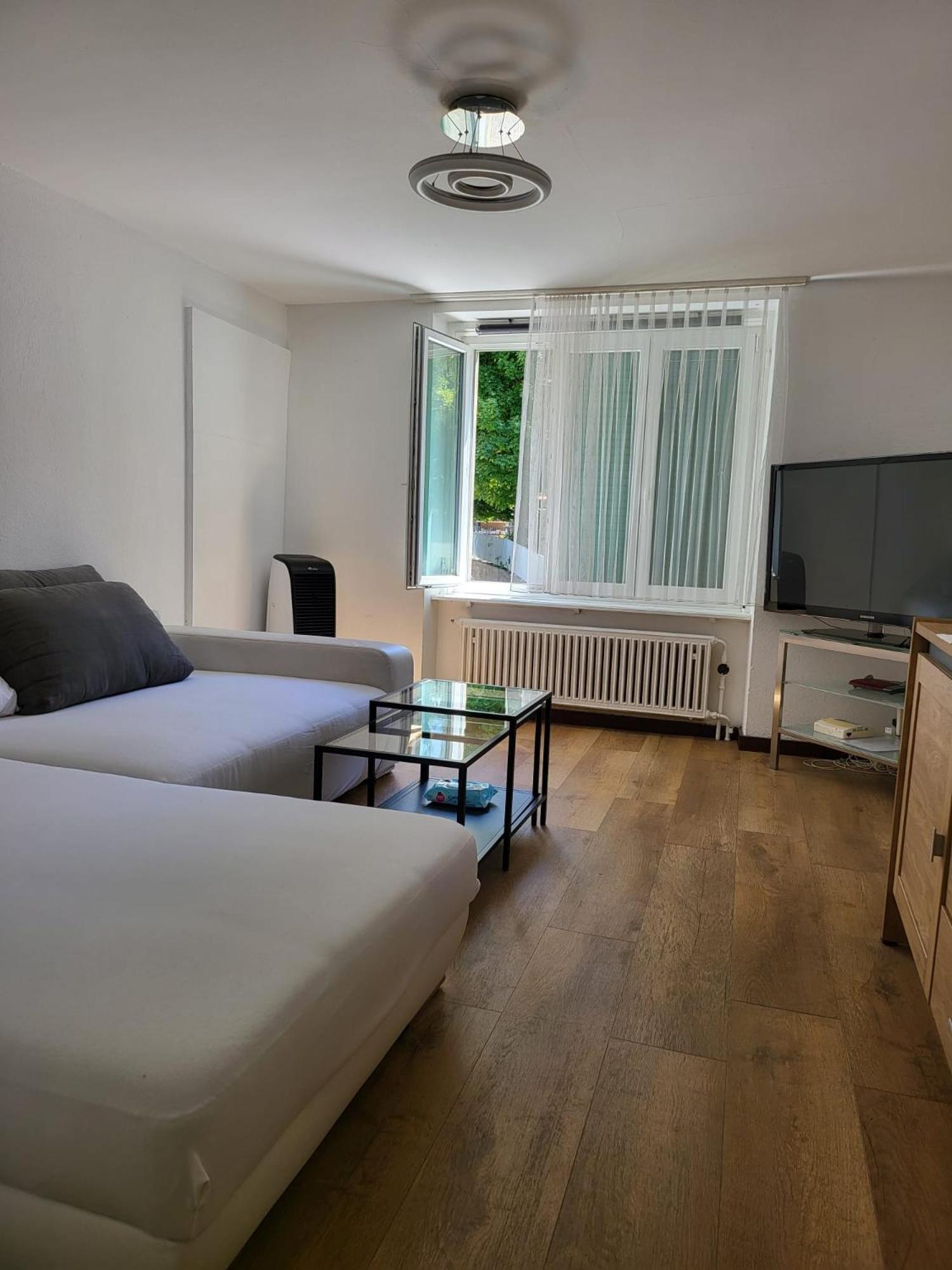 Bastis Central Guesthouse Lucerne City Buitenkant foto