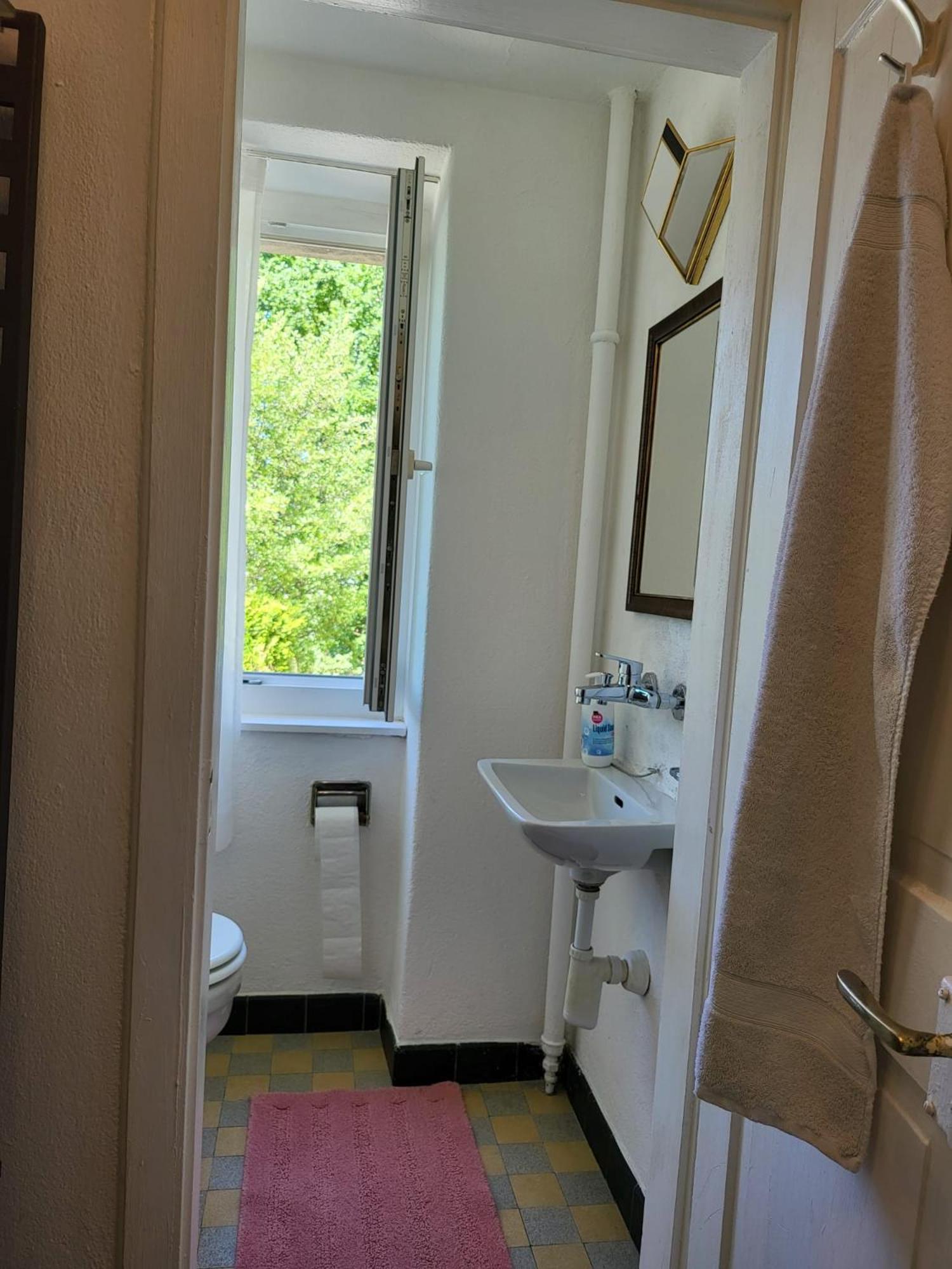Bastis Central Guesthouse Lucerne City Buitenkant foto